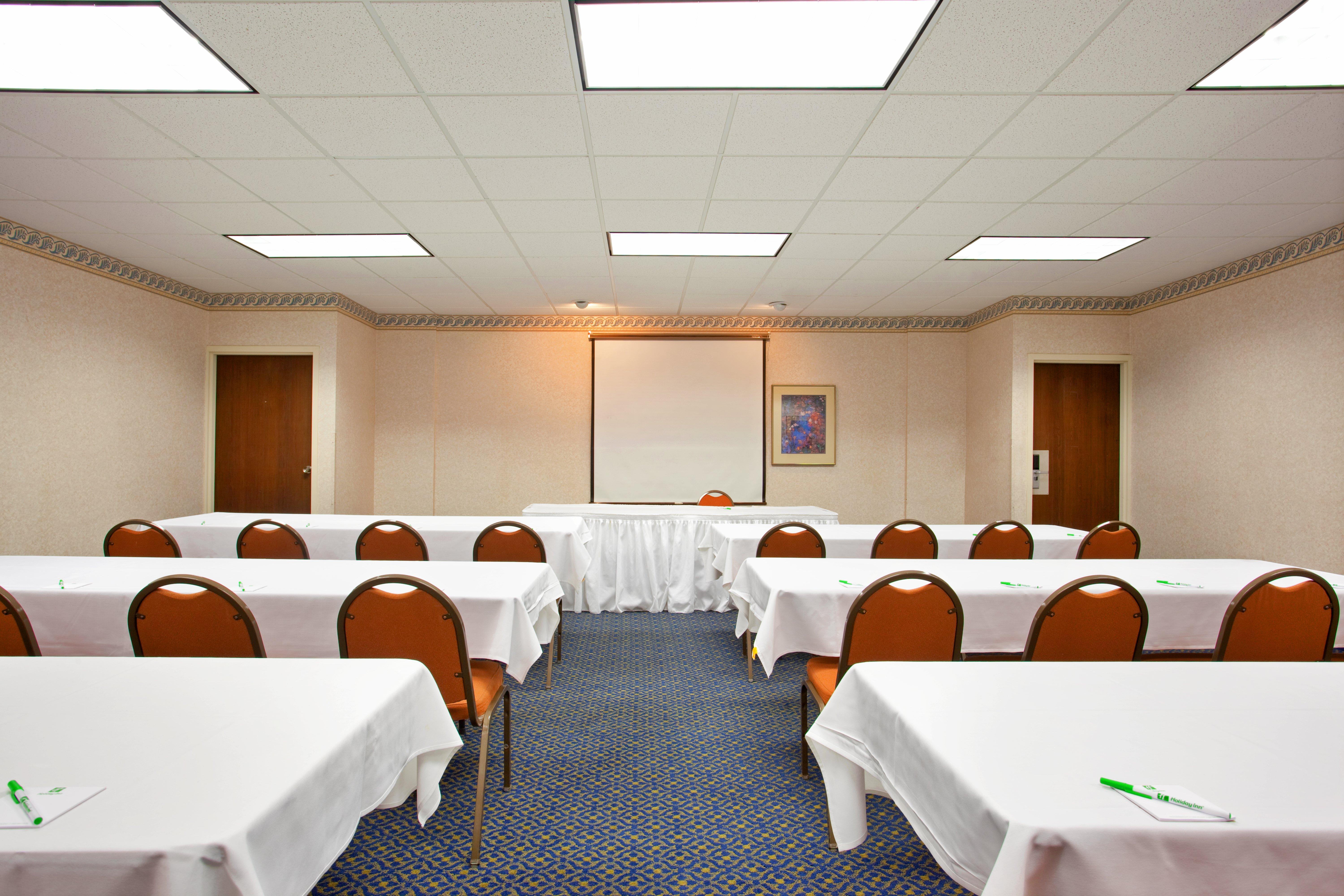 Holiday Inn Rockford By Ihg Екстериор снимка