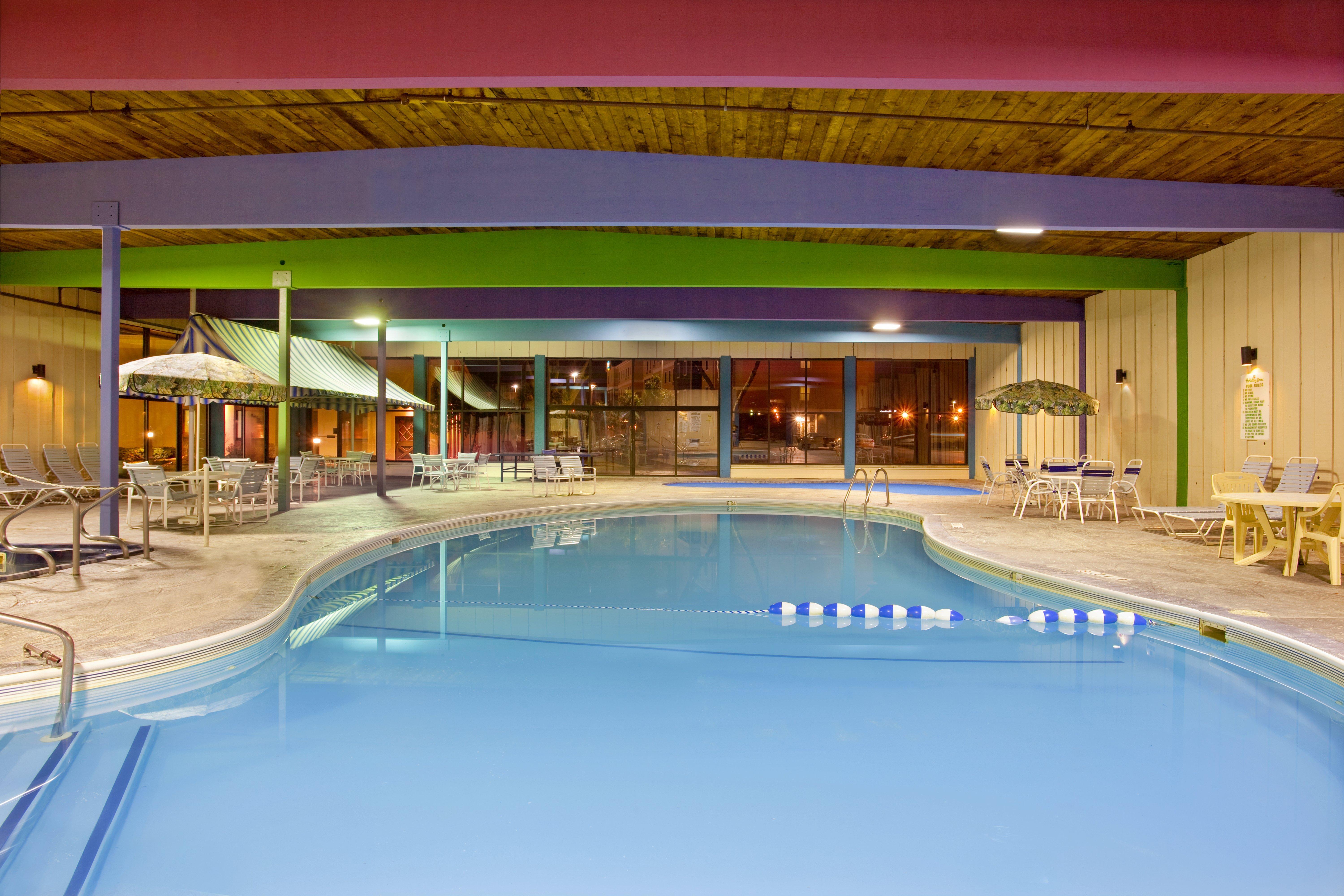 Holiday Inn Rockford By Ihg Екстериор снимка