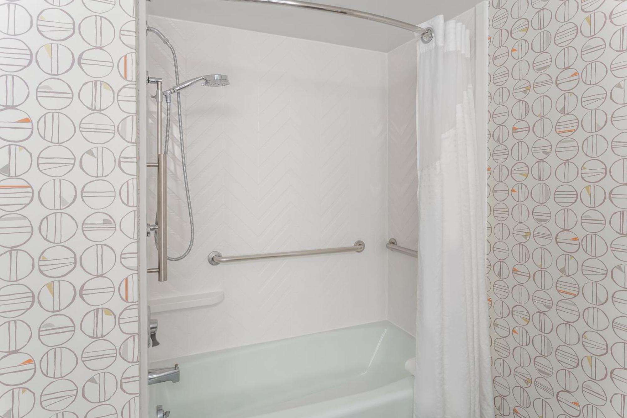 Holiday Inn Rockford By Ihg Екстериор снимка